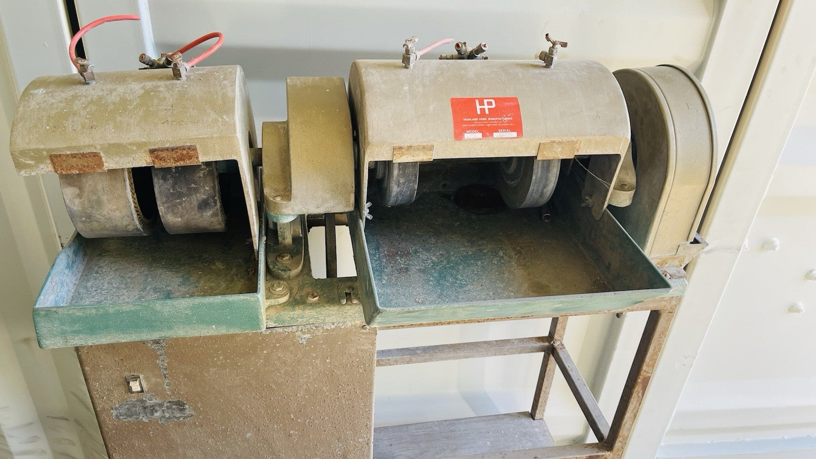 Vintage highland park lapidary Grinder Rock Polisher Machine Model8EDCF W/ Motor